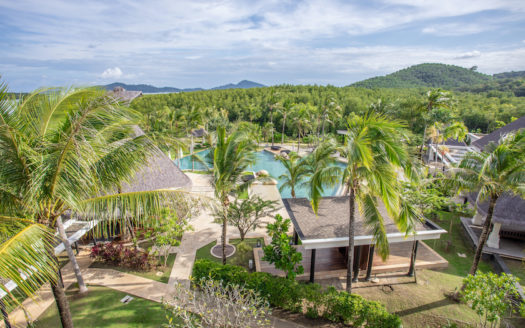 Luxury Condo Close To The Beach, Eco Design