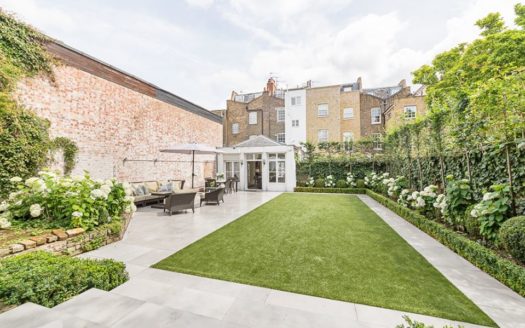 Chelsea Three Bedroom Terraced House