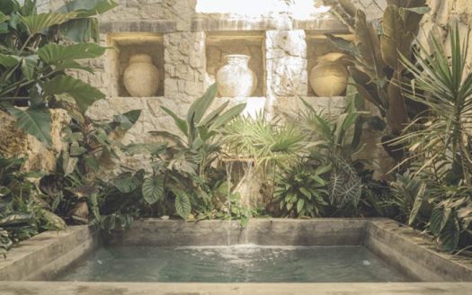 Relaxed, Luxury Living Surrounded By Nature