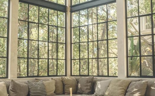 Relaxed, Luxury Living Surrounded By Nature