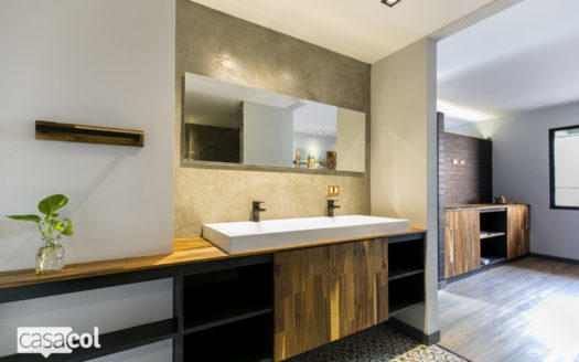 Fantastic Renovated Apartment With Terrace In El Poblado