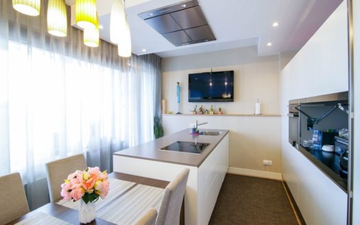 Quiet Three Bedroom Apartment, Center Of Riga, Latvia