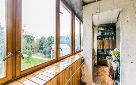 Spacious, Sunny Three Bedroom, Recently Renovated