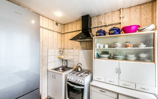 Spacious, Sunny Three Bedroom, Recently Renovated
