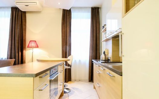 Quiet Three Bedroom Apartment, Center Of Riga, Latvia