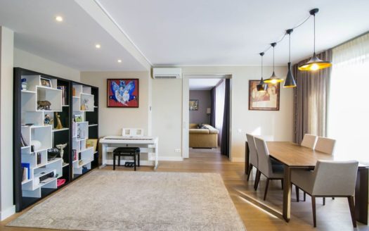 Quiet Three Bedroom Apartment, Center Of Riga, Latvia