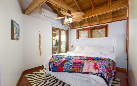 Luxury Caribbean Beach House, Roatán, Honduras