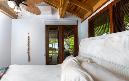 Luxury Caribbean Beach House, Roatán, Honduras