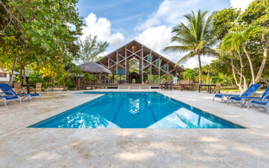 Luxury Caribbean Beach House, Roatán, Honduras