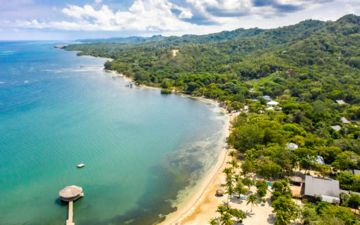 Luxury Caribbean Beach House, Roatán, Honduras