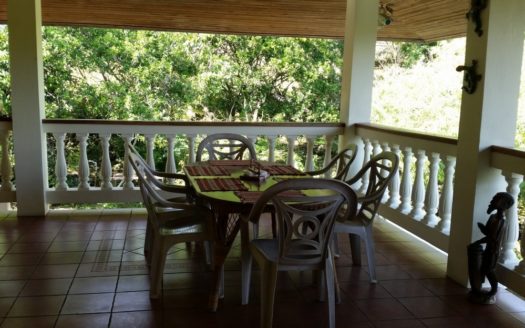 Bird Lover Estate With Multiple Homes On 50 Acres