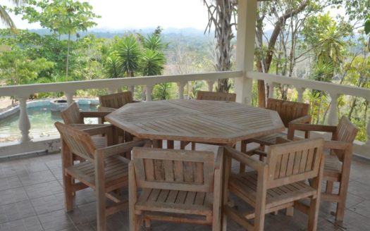 Bird Lover Estate With Multiple Homes On 50 Acres