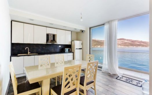 Luxury Villa With Private Pier, Krašići, Tivat