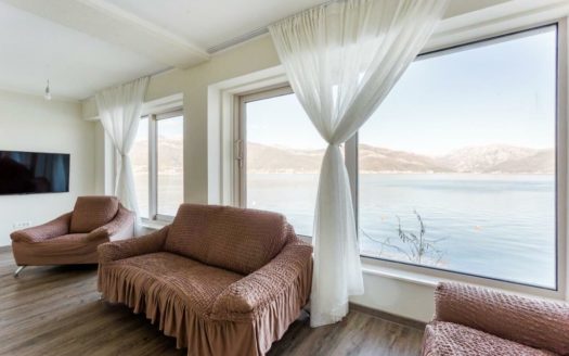 Luxury Villa With Private Pier, Krašići, Tivat