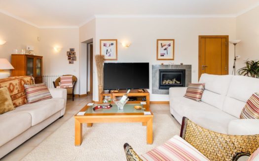 Gorgeous Views, Townhouse For Sale In Lagoa