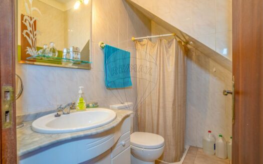 Beautiful home in excellent condition in A-dos-Francos, Caldas da Rainha.