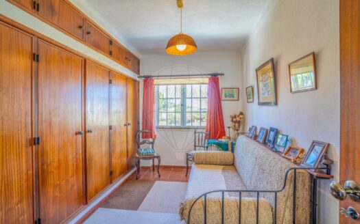 Beautiful home in excellent condition in A-dos-Francos, Caldas da Rainha.