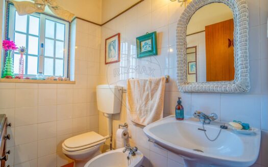 Beautiful home in excellent condition in A-dos-Francos, Caldas da Rainha.