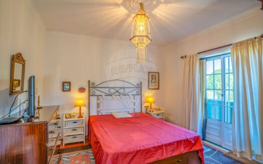Beautiful home in excellent condition in A-dos-Francos, Caldas da Rainha.